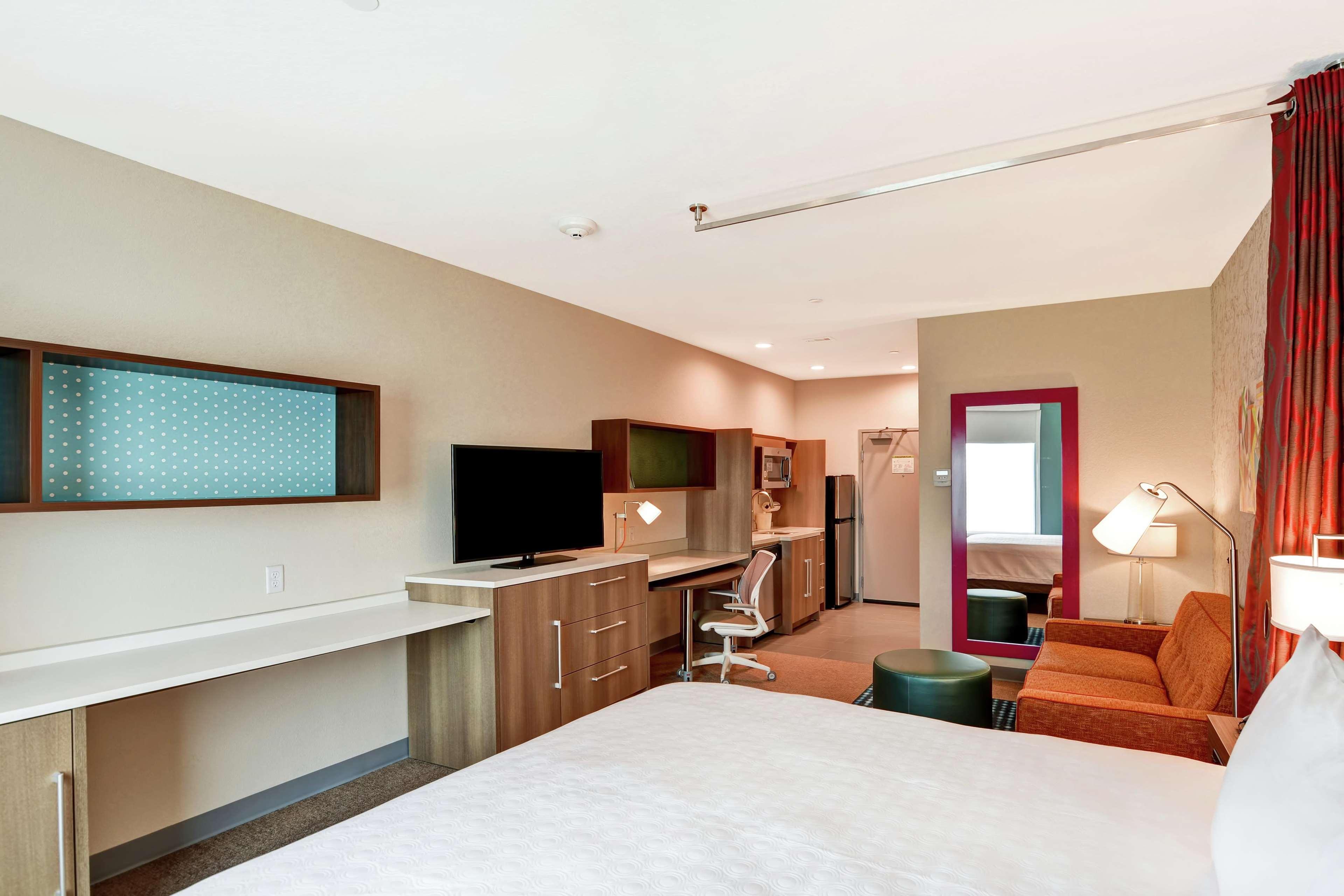 โฮม2 สวีท บาย ฮิลตัน ลา ปอร์ต Hotel เลอพอร์ต ภายนอก รูปภาพ