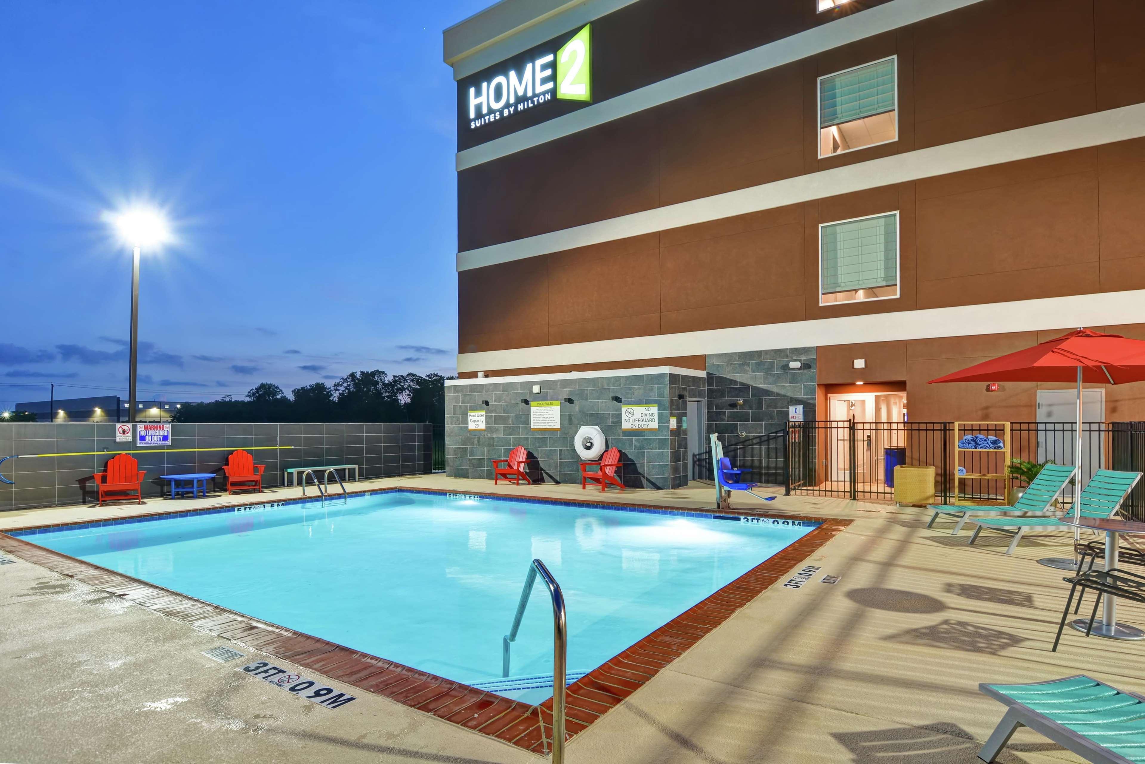 โฮม2 สวีท บาย ฮิลตัน ลา ปอร์ต Hotel เลอพอร์ต ภายนอก รูปภาพ